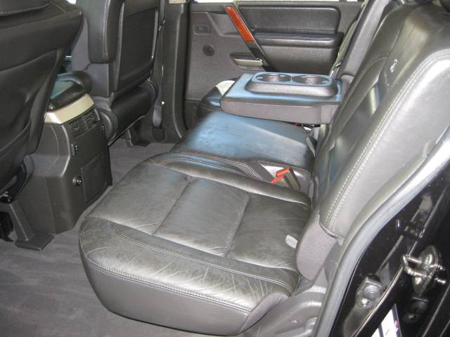 2006 Infiniti QX56 Base