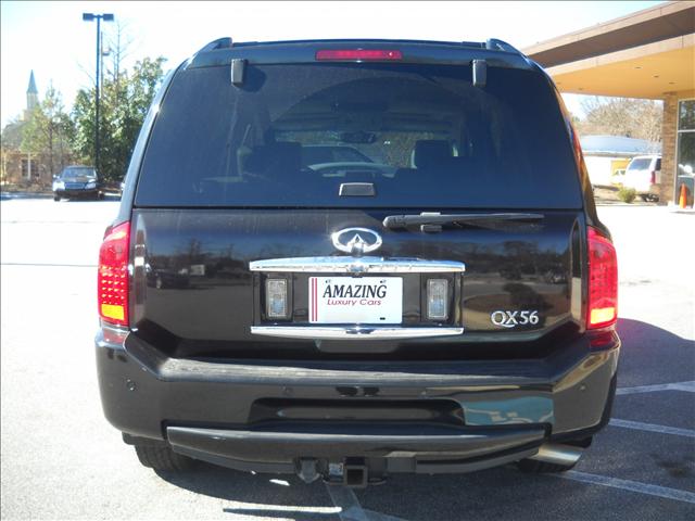 2007 Infiniti QX56 4dr Auto FWD