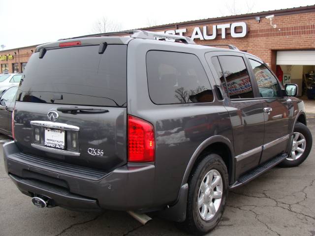 2007 Infiniti QX56 LT 4 Dr