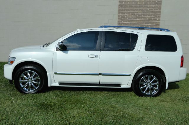 2008 Infiniti QX56 EX - DUAL Power Doors