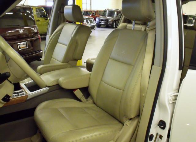 2008 Infiniti QX56 EX - DUAL Power Doors