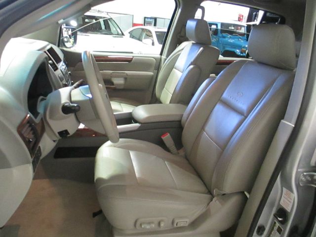 2008 Infiniti QX56 EX - DUAL Power Doors