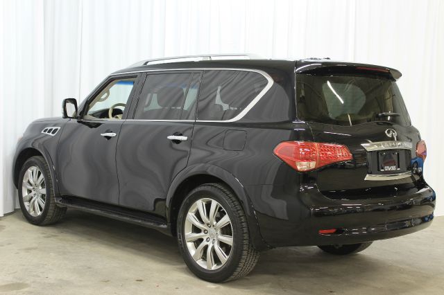 2011 Infiniti QX56 Limited 4WD One Owner Leather