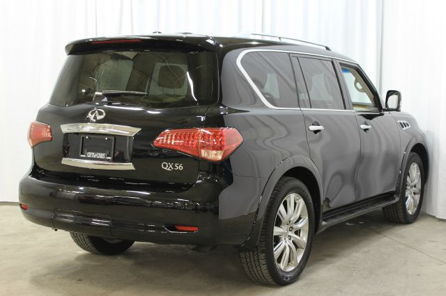 2011 Infiniti QX56 Limited 4WD One Owner Leather