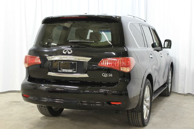 2011 Infiniti QX56 Limited 4WD One Owner Leather