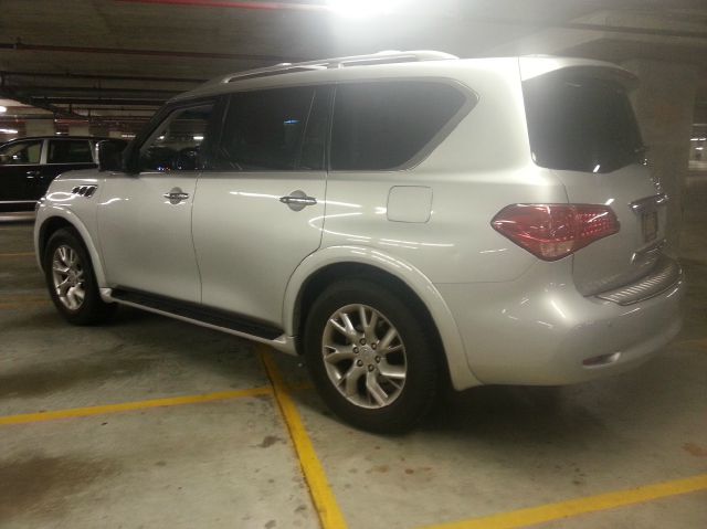 2012 Infiniti QX56 Ram 3500 Diesel 2-WD