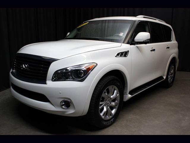 2013 Infiniti QX56 Ram 3500 Diesel 2-WD