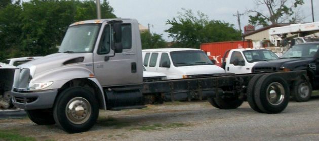 2014 International 4300 DT466 Unknown