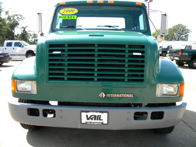 1999 International 4700 Unknown