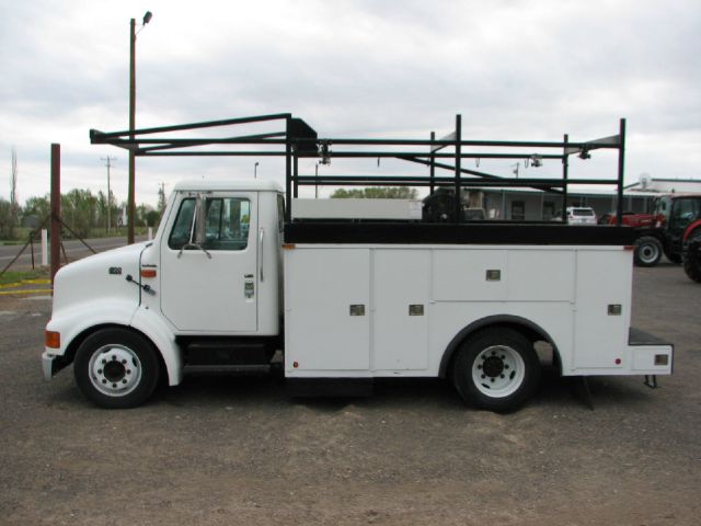 2000 International 4700 3.2 Quattro Navigation