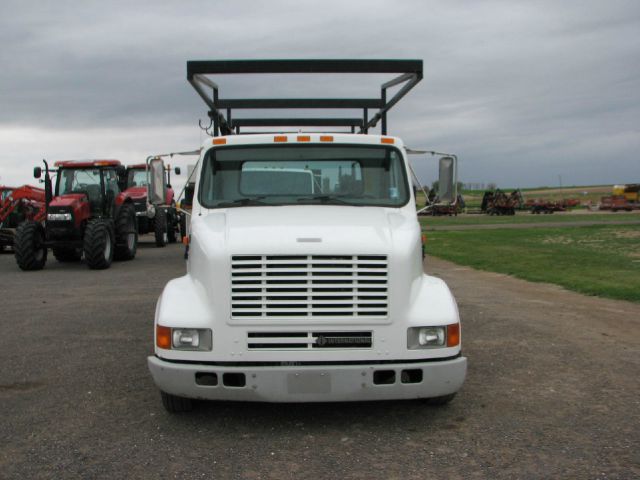 2000 International 4700 3.2 Quattro Navigation