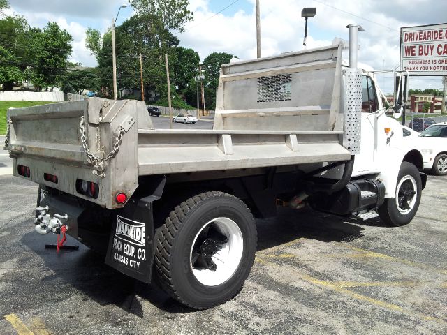 1991 International 4900 SLT Final Liquidation