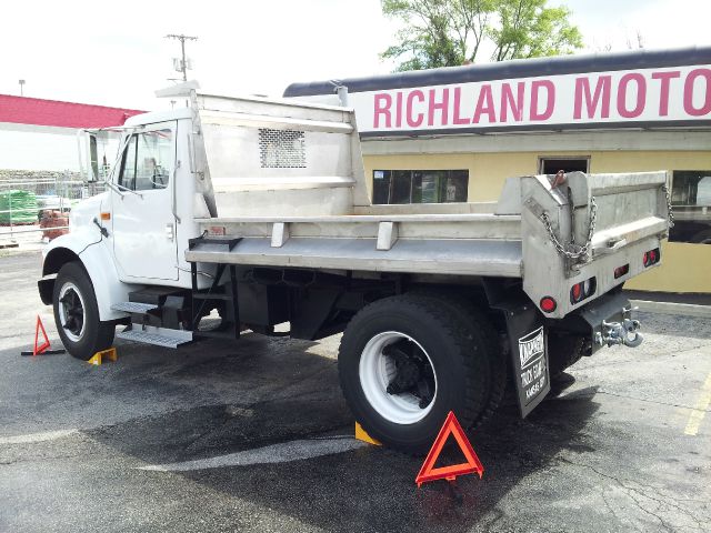 1991 International 4900 SLT Final Liquidation