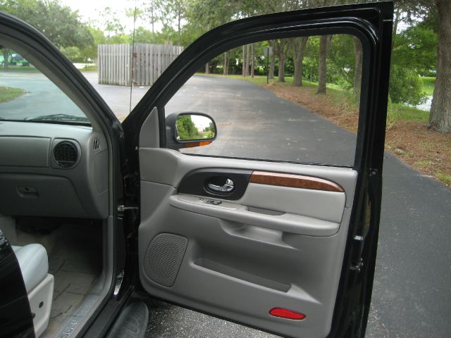 2006 Isuzu Ascender Maxx SS Sedan