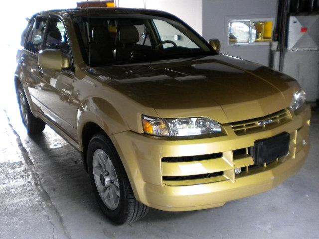 2002 Isuzu Axiom Limited