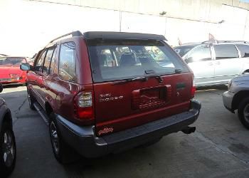 2000 Isuzu Rodeo Touring / AWD