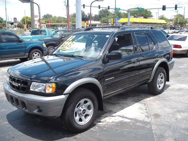 2002 Isuzu Rodeo Touring / AWD