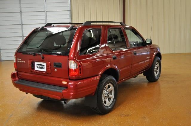 2004 Isuzu Rodeo XR