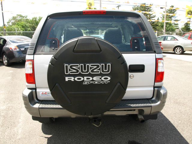 2002 Isuzu Rodeo Sport 4DR SDN 3.7L FWD