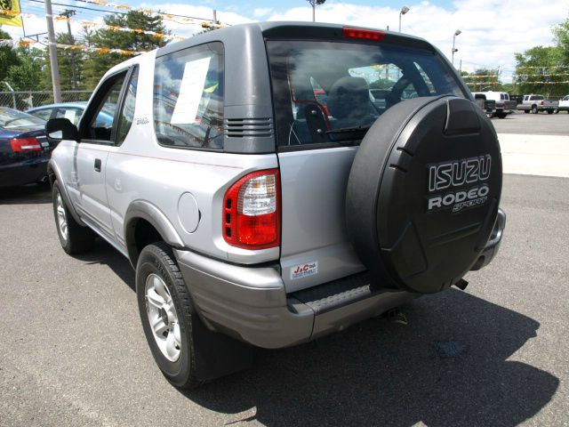 2002 Isuzu Rodeo Sport 4DR SDN 3.7L FWD