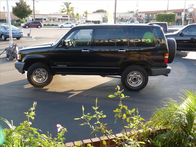 1993 Isuzu Trooper XR