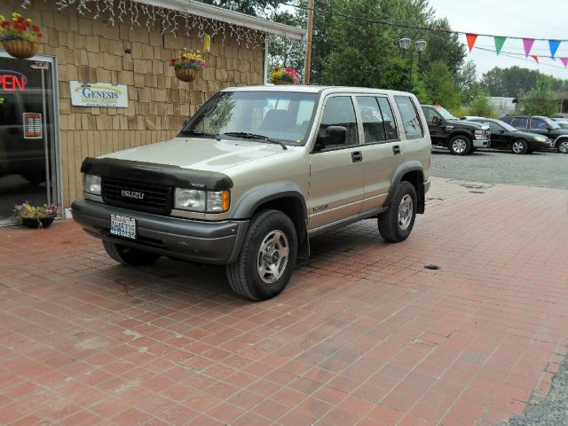 1996 Isuzu Trooper XR