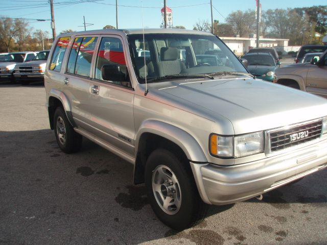 1997 Isuzu Trooper SLT 25