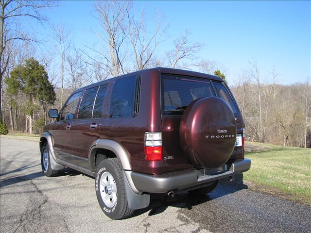 2001 Isuzu Trooper Unknown