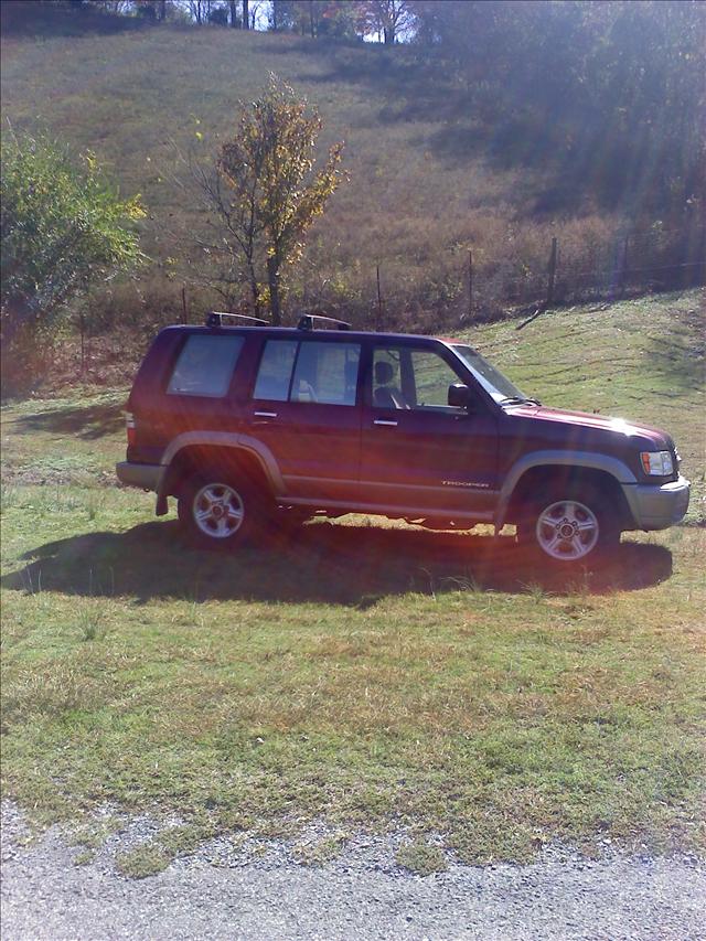 2002 Isuzu Trooper Unknown