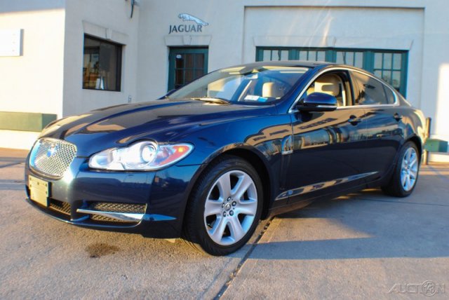 2010 JAGUAR XF Coupe