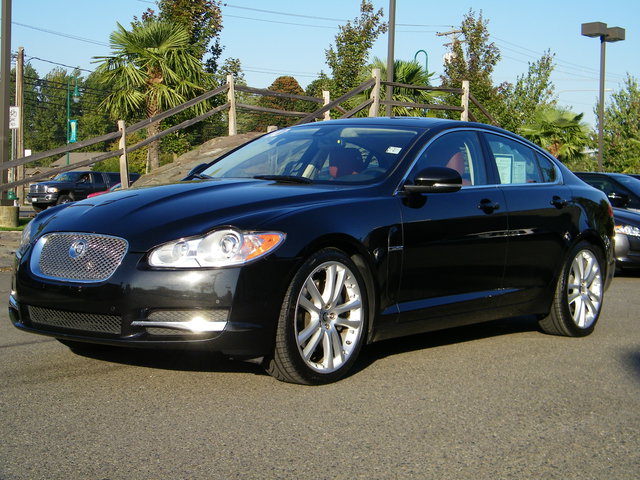 2010 JAGUAR XF CLUB CAB SLT