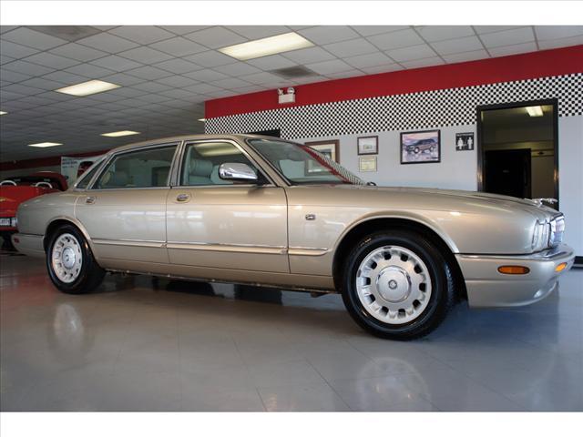 1998 JAGUAR XJ8 Coupe