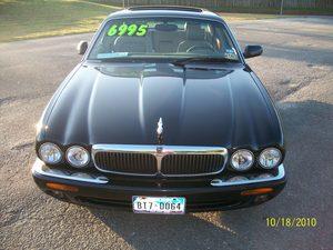 1998 JAGUAR XJ8 SUV