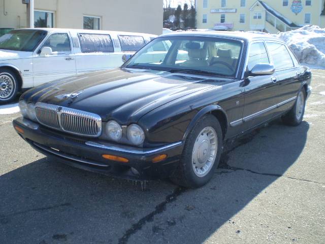 1998 JAGUAR XJ8 Coupe