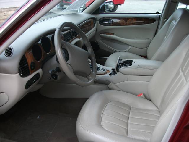 1999 JAGUAR XJ8 Base