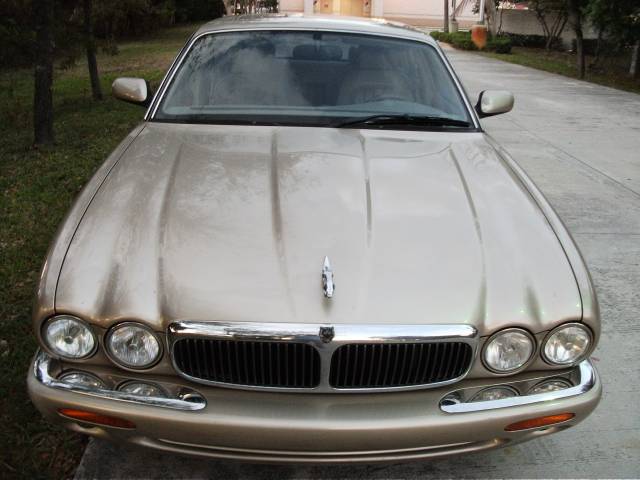 1999 JAGUAR XJ8 Base