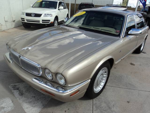 1999 JAGUAR XJ8 Coupe