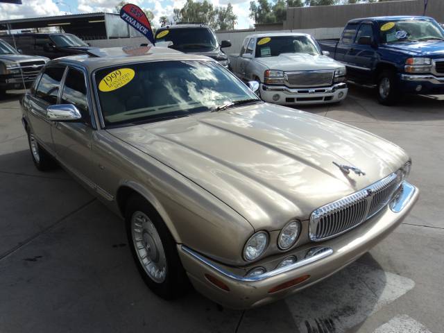 1999 JAGUAR XJ8 Coupe