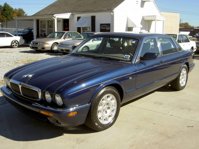 1999 JAGUAR XJ8 Base