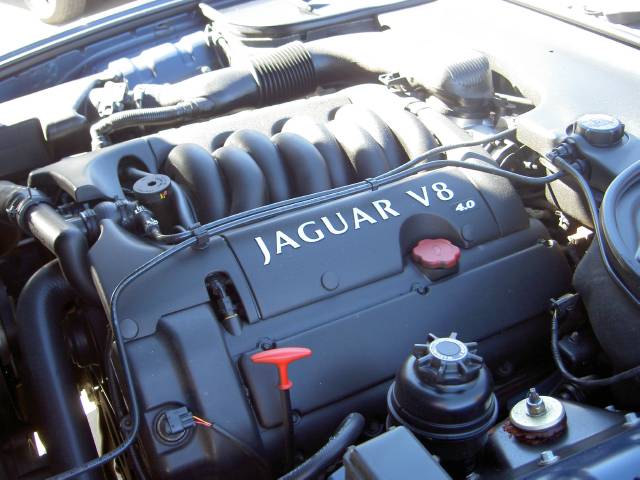 1999 JAGUAR XJ8 Base