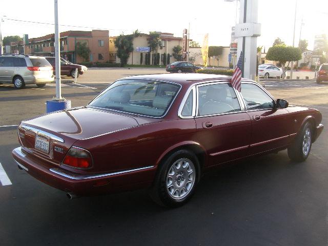 1999 JAGUAR XJ8 Base