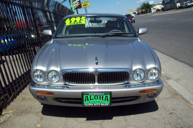 1999 JAGUAR XJ8 Base