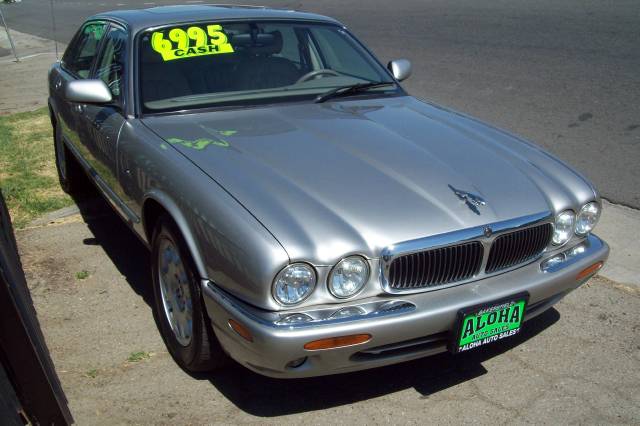 1999 JAGUAR XJ8 Base