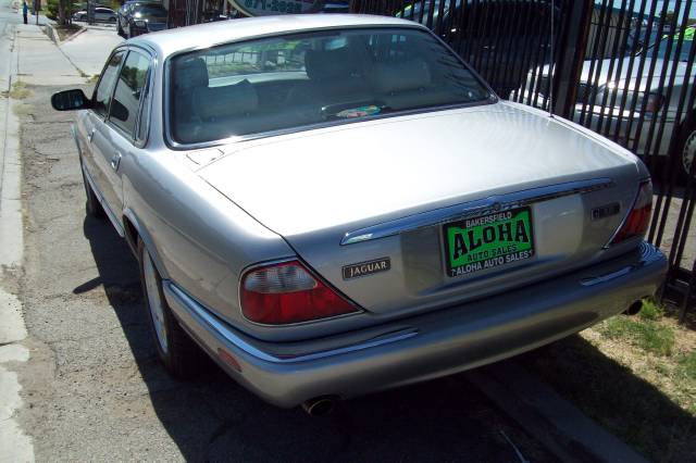 1999 JAGUAR XJ8 Base