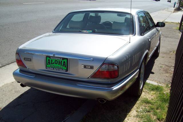 1999 JAGUAR XJ8 Base