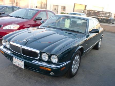 1999 JAGUAR XJ8 Base