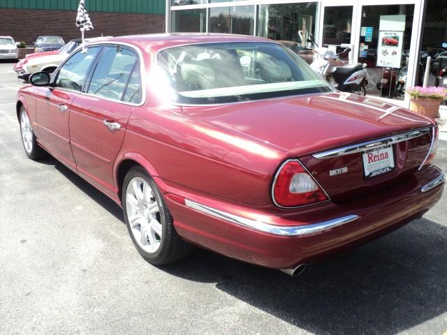 2004 JAGUAR XJ8 3.5