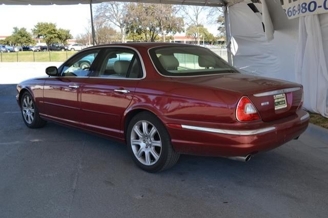 2004 JAGUAR XJ8 Base