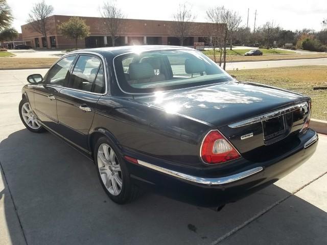 2004 JAGUAR XJ8 3.5