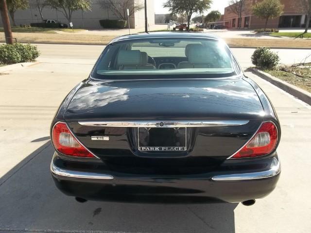 2004 JAGUAR XJ8 3.5